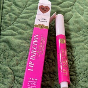 Too Faced Lip Injection Extreme Plumping Clicks Lip Gloss Don't Be Chai nib